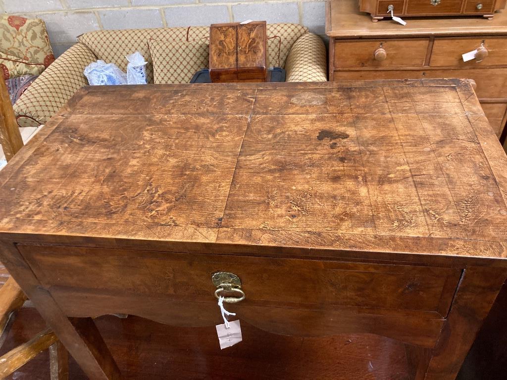 An 18th century walnut side table, width 71cm, depth 38cm, height 74cm